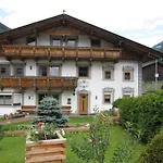 Schneiterhof - Der Frei-raum Neustift im Stubaital
