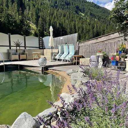 西纳特自由空间公寓 公寓 *