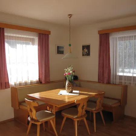 西纳特自由空间公寓