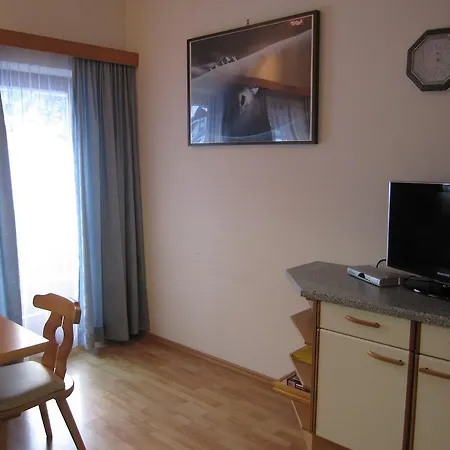 西纳特自由空间公寓